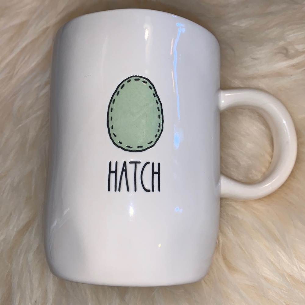 Rae Dunn hatch easter egg mug.